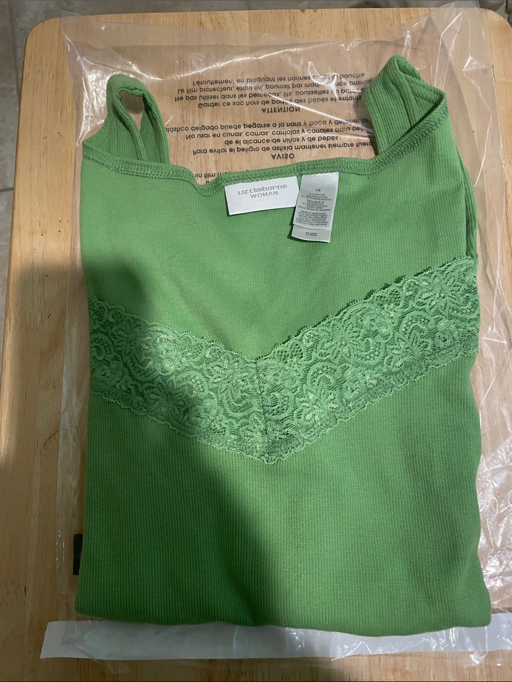 Liz Claiborne Light Green Lace-Trim Tank